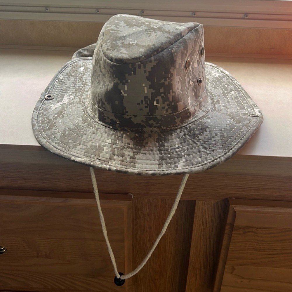Men’s Camouflage Fishing Outdoor Hat With Neck Flap